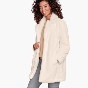 Fake fur coat xs white - never worn